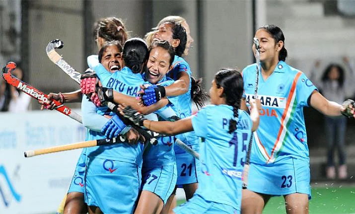 Women's hockey team better than men's