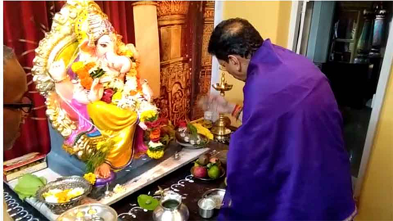 गणराया, दुष्काळग्रस्त अन् पुरग्रस्त शेतकऱ्यांना शक्ती दे; केसरकरांचे साकडे