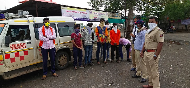 young man left the ambulance to the village