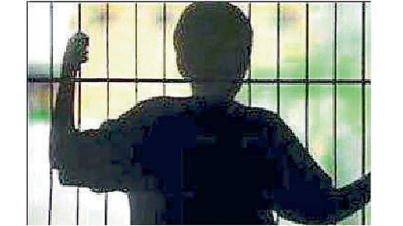 4Criminal_6.jpg