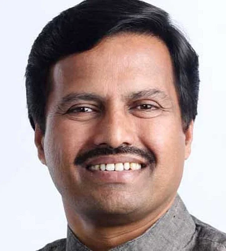 4MLA_20Vikram_20Kale