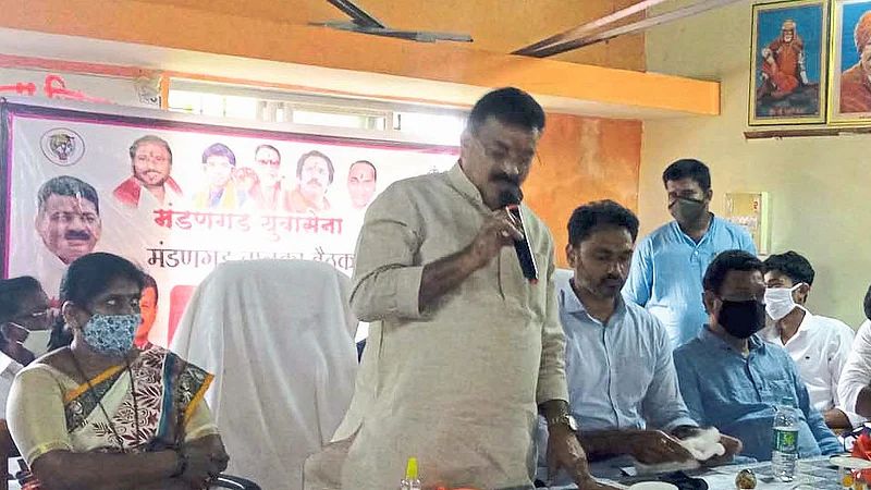 MLA Bhaskar jadhav Comments In Yuvasena Conference
