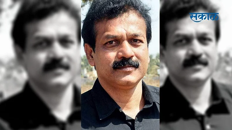 Action against Ravindra Barhate and his accomplices by Chathushrungi police under Mocca}