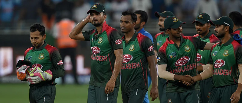 We need lightning to strike Bangladesh team says Mohammad Yousuf