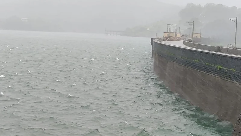 Boat passing through Mula dam in Rahuri taluka closed again