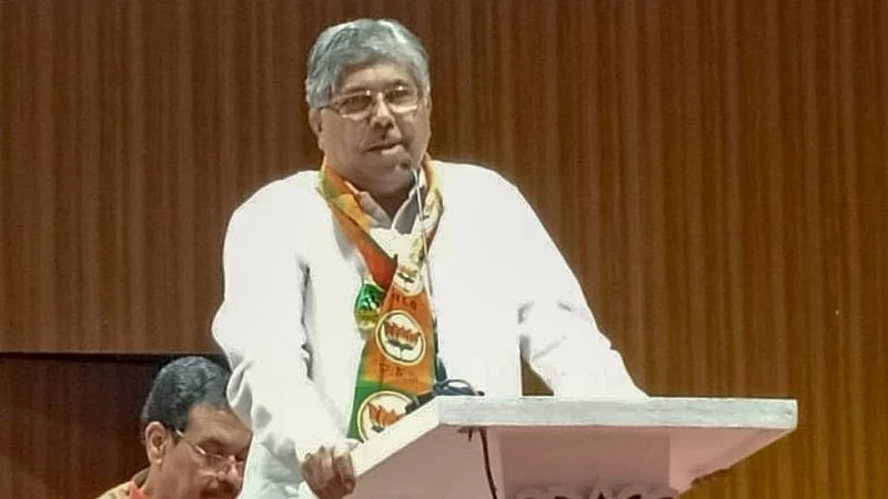 Chandrakant_Patil