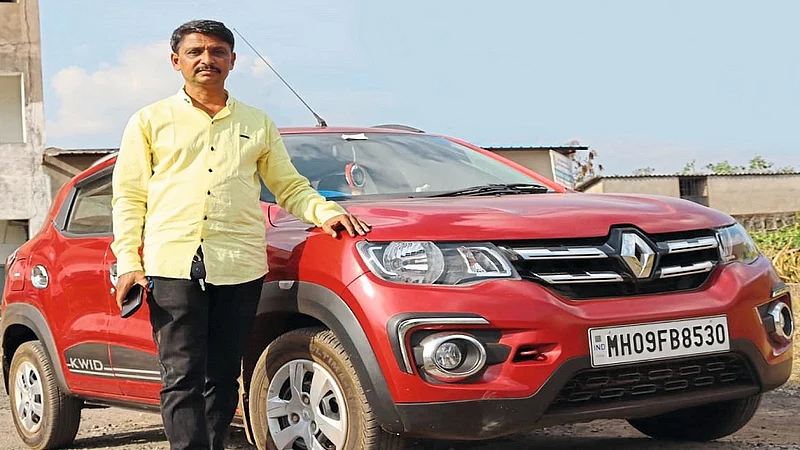 Free Travel Service For Soldiers From A Trader In Dugunwadi Kolhapur Marathi News