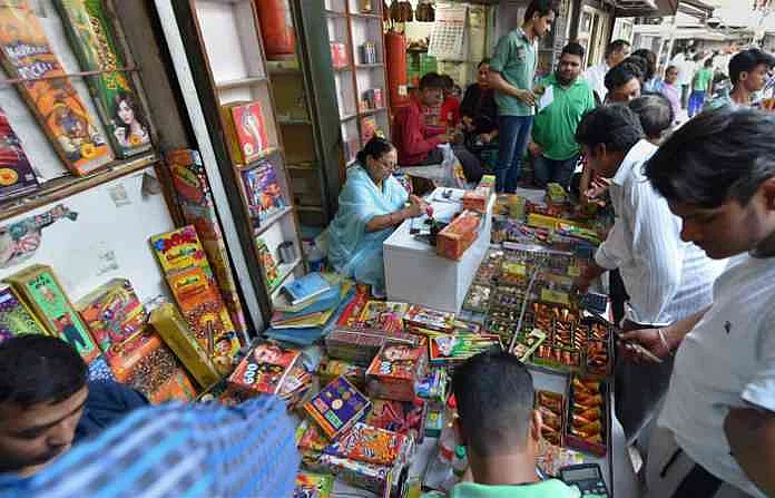 Akola News: Diwali Festival 2020 Avoid high smoke firecrackers this year