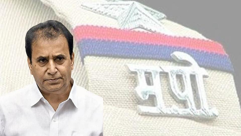 Home Minister Anil Deshmukh has taken notice of the work of Wasmatphata Highway Police.jpg