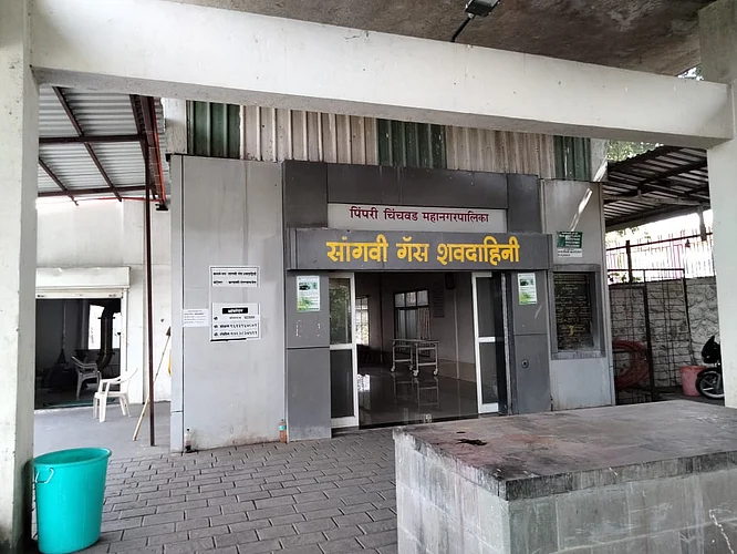 It has taken time for the funeral to take place as the lights have gone out at Sangvi.jpg