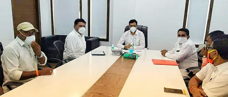 Meeting of Revenue Minister Balasaheb Thorat on KK Range issue in Nagar district