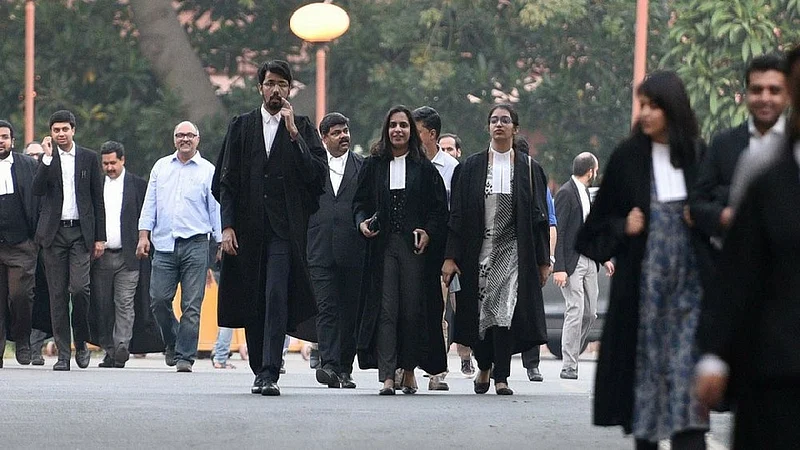 23 नोव्हेंबरपर्यंत वकिलांना लोकल प्रवासाची परवानगी, मध्य-पश्चिम रेल्वेची घोषणा