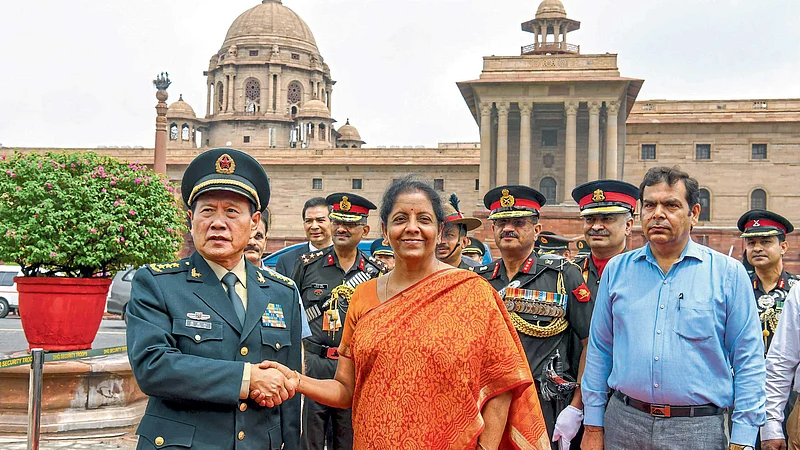 India and China emphasize military cooperation