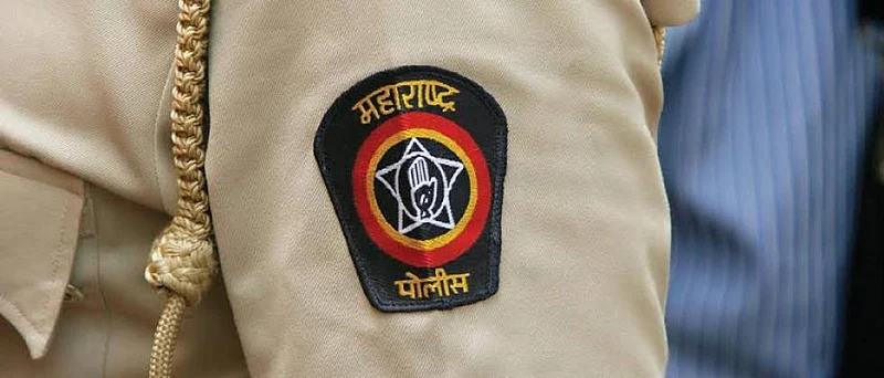 मालेगावात बंदोबस्ताला गैरहजर; आणखी दोघे पोलिस निलंबित