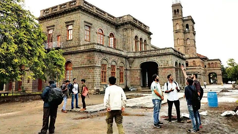 Pune_University_Students