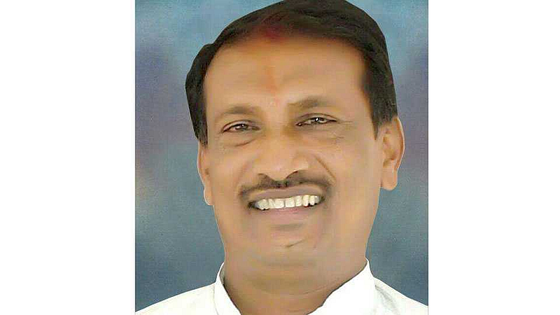 Doing politics from BJP on the background of Corona