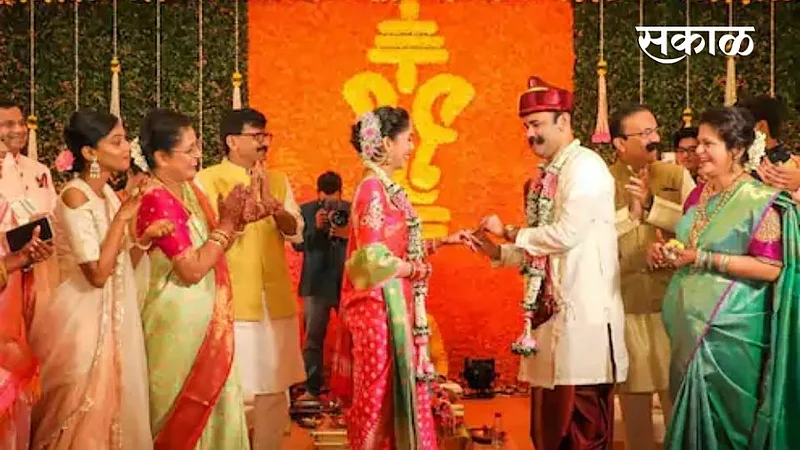 कोण आहेत संजय राऊत यांचे जावाई? राऊत यांच्या मुलीचा साखरपुडा संपन्न