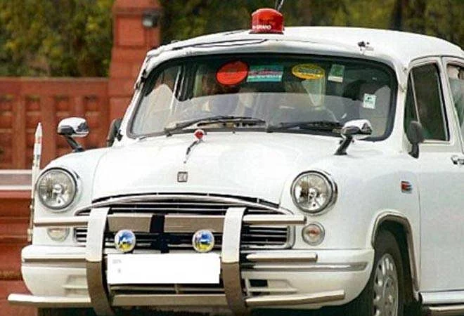 Due to the corona the government vehicle of Shrigonda agriculture department was taken into police