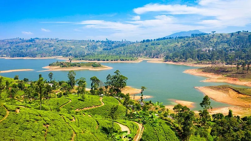 Sri-Lanka-tourism-.jpg