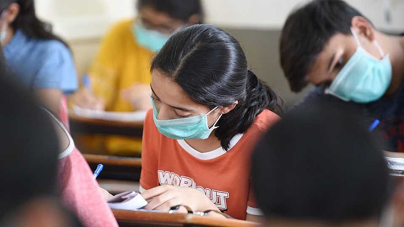 Students_Exam