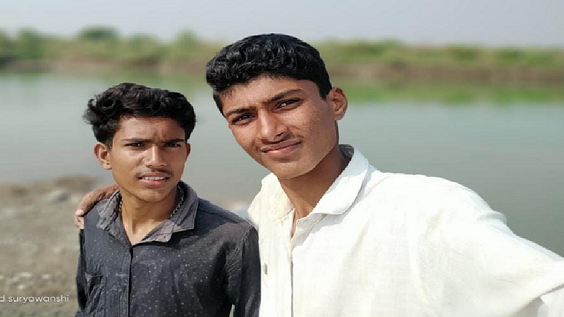 Two friends drowned while swimming.png
