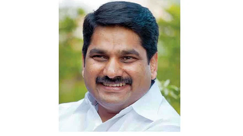 satej patil