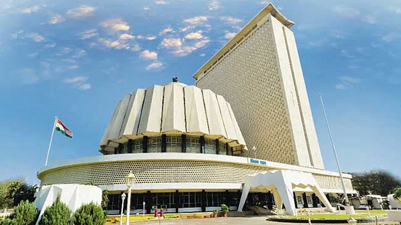 Demand for discontinuation of retirement pay of MLAs and MPs