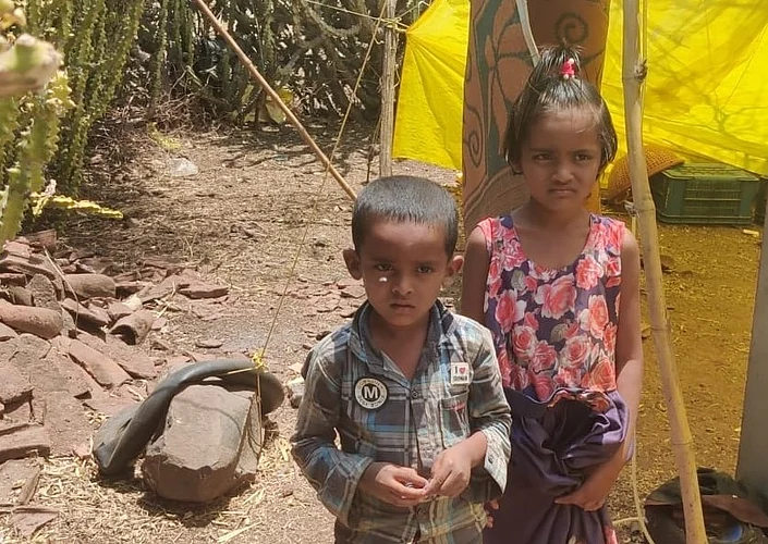 The mother left the children in the forest