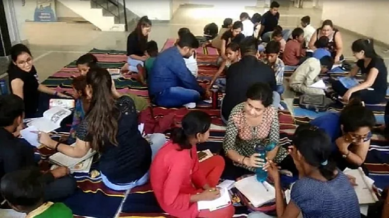 काय सांगता! शैक्षणिक वर्ष जानेवारी ते डिसेंबर होणार? केंद्राकडे विचारविनिमय करण्याची मुख्यमंत्र्यांची सूचना