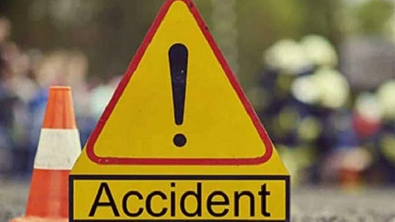 जुनी सांगवीत टँकरच्या धडकेत चौघे जखमी
