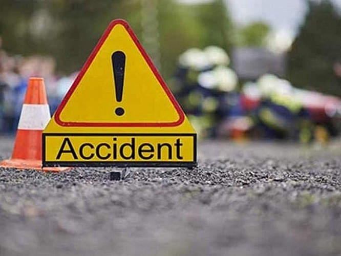 accident on amravati to chandur railway line, both killed