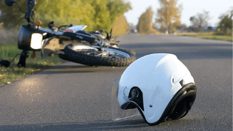 accident of two wheeler and wild bull in wardha district