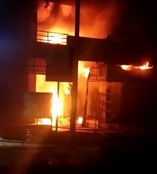 Fire breaks out in a wooden shop in Shrigonda taluka