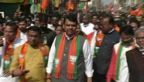 opposition and ruling party both agitated for farmers demand in state nagpur news