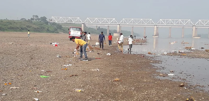 rajura corporation clean wardha river in chandrapur