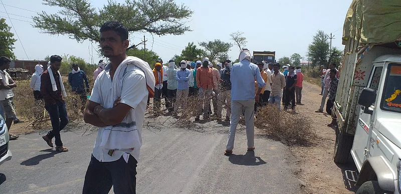 Rasta Roko agitation of farmers for buying cotton