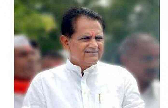 केळी प्रश्नांबाबत शिवसेना आमदाराने मुख्यमंत्र्यांना घातले साकडे !