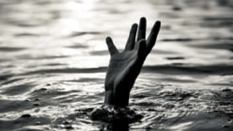 two youth are dead during ganesh visarjan in ratnagiri