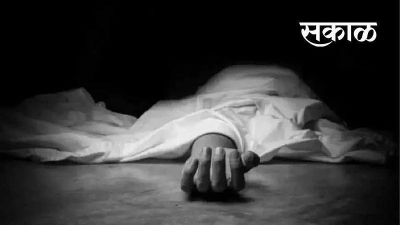 धक्कादायक! पहिल्या बायकोस टीव्ही आणण्यास नेल्याने दूसरीने दिला जीव}