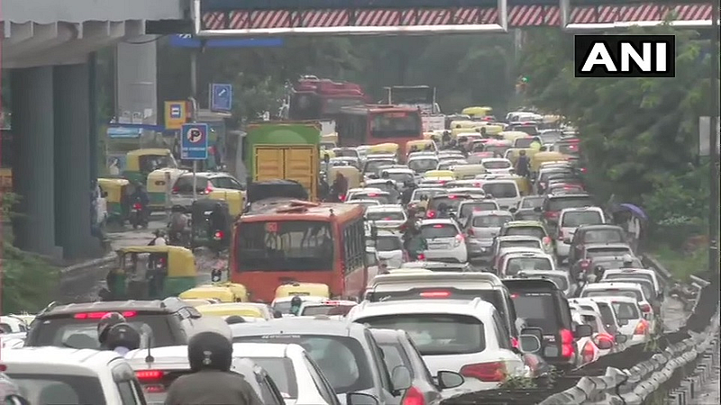 heavy rain in delhi ncr gurugram haryana water waterlogged
