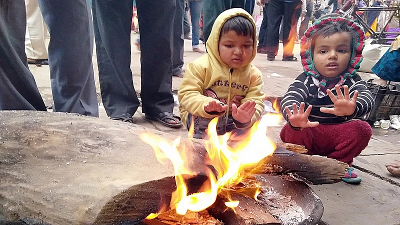 delhi lowest temperature in last 118 years with foggy day