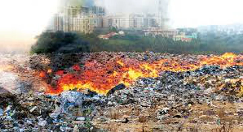 Bhandewadi dumping yard fire in Nagpur