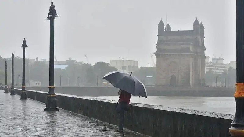 मुंबई आणि उपनगरात आज पावसाची शक्यता