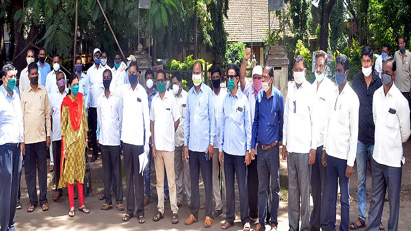 Protests the Labor Bill In Gadhinglaj Kolhapur Marathi News