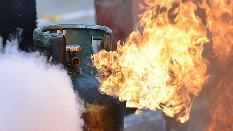 gas cylinder