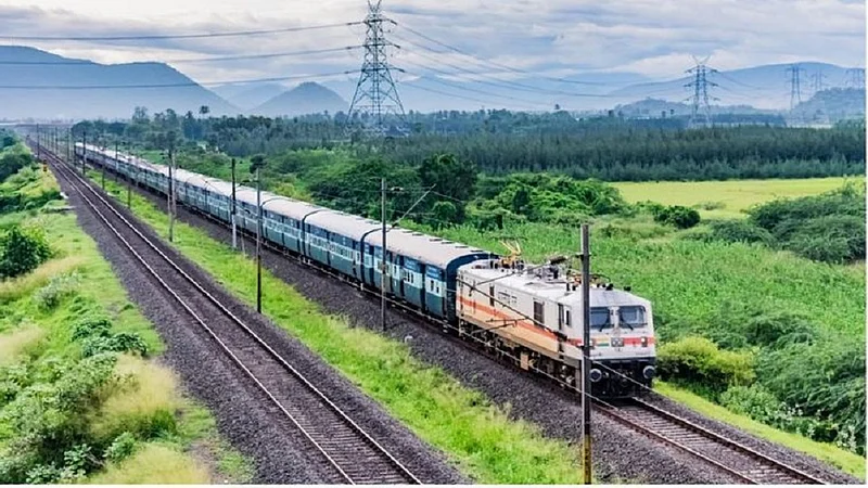 Trains to Mumbai and Pune are running empty some cancelled from Nagpur