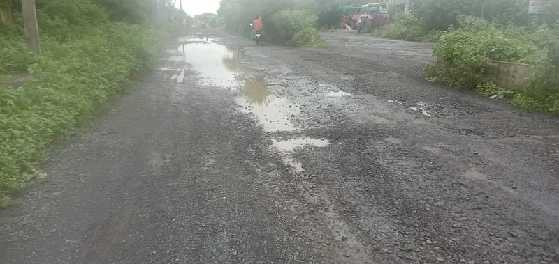 Villages that are the turning point of Akola News politics are neglected, The Karanja-Manora route is on the rise