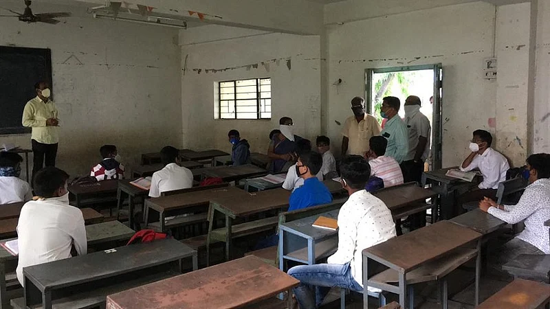 latur school.jpg
