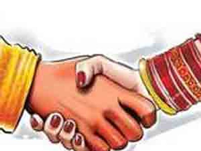 Relatives oppose the marriage of lovers