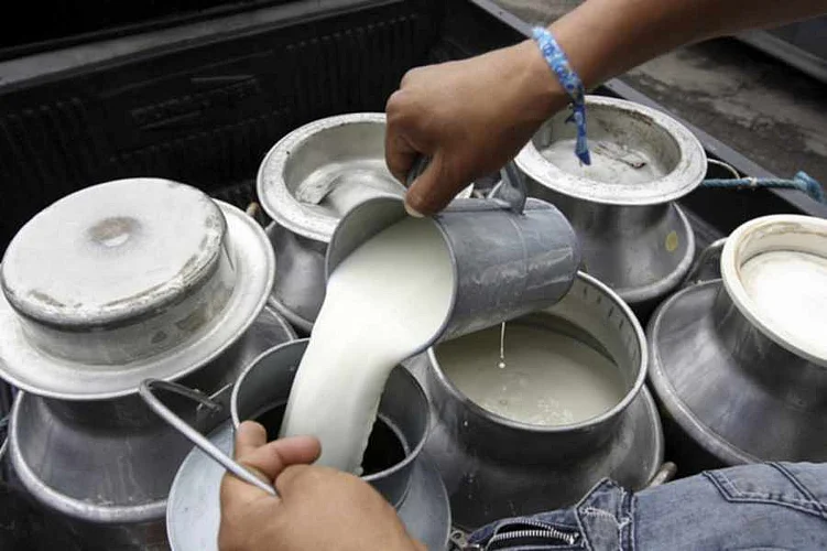 Private milk union operators arbitrarily lower rates by Rs 12